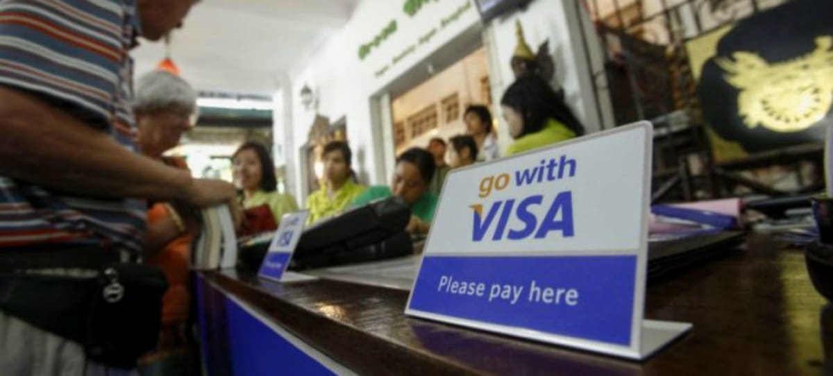 Visa: 1 de cada 4 comerciantes podría aceptar bitcoin este año