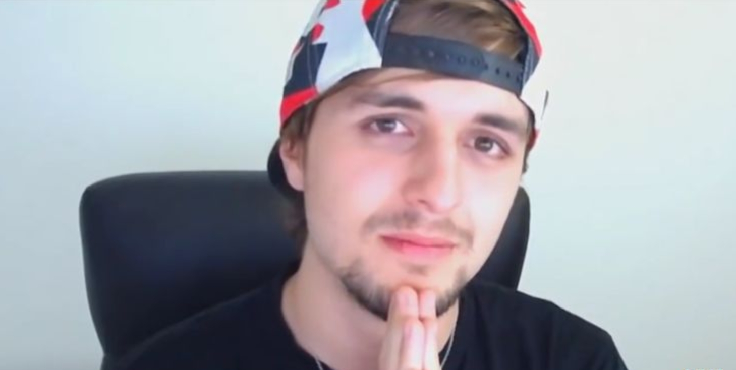 La CNMV advierte sobre el ‘chiringuito’ del youtuber Dalas Review